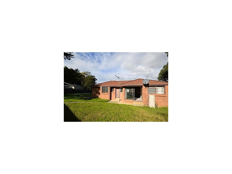 2 Balmaringa Avenue, North Nowra NSW 2541
