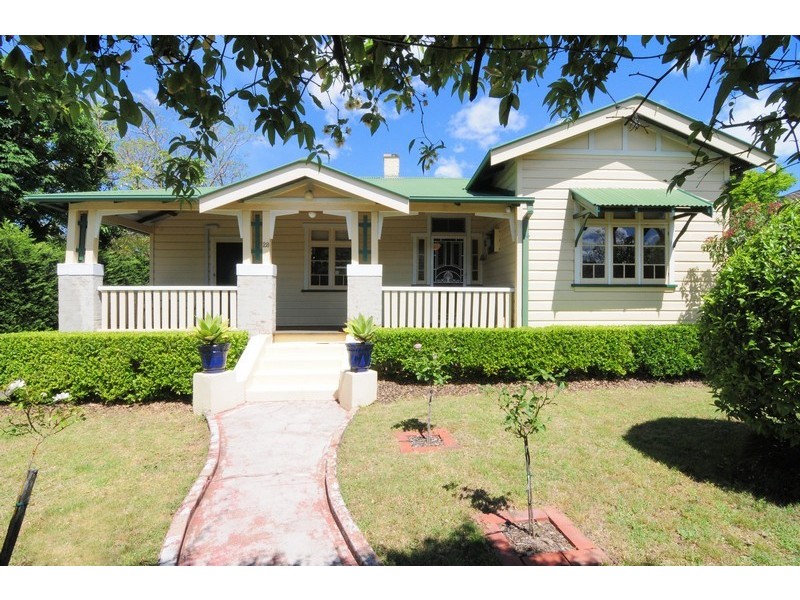 28 Junction Street, Nowra NSW 2541
