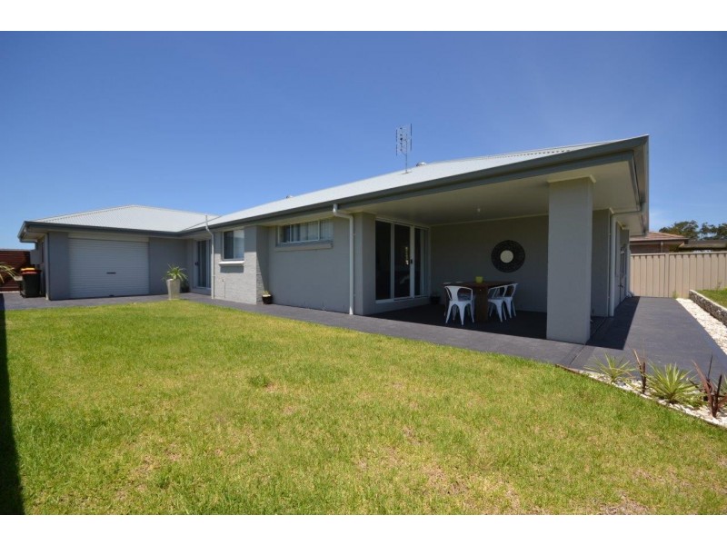 63 Rayleigh  Drive, Worrigee NSW 2540