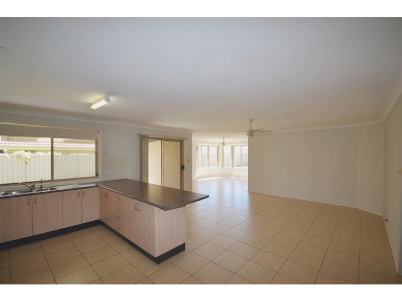 63 Bowerbird Street, South Nowra NSW 2541