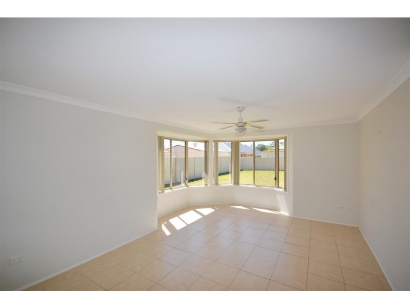 63 Bowerbird Street, Nowra NSW 2541