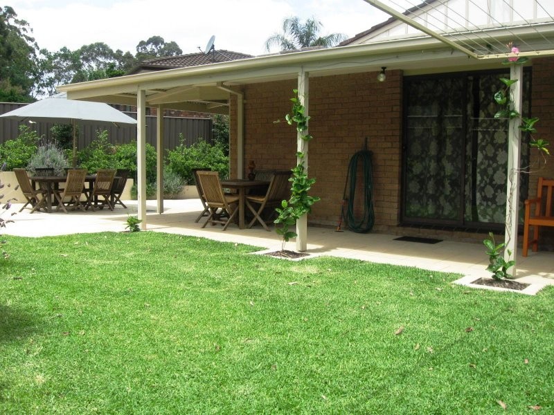 2 Windsor Drive, Berry NSW 2535