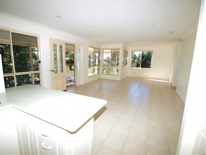 24 Hay Avenue, Shoalhaven Heads NSW 2535