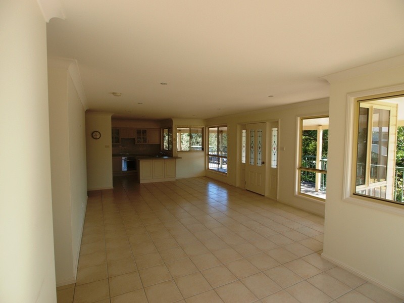 24 Hay Avenue, Shoalhaven Heads NSW 2535