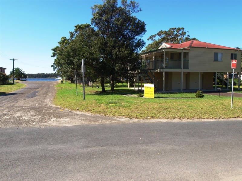 24 Hay Avenue, Shoalhaven Heads NSW 2535