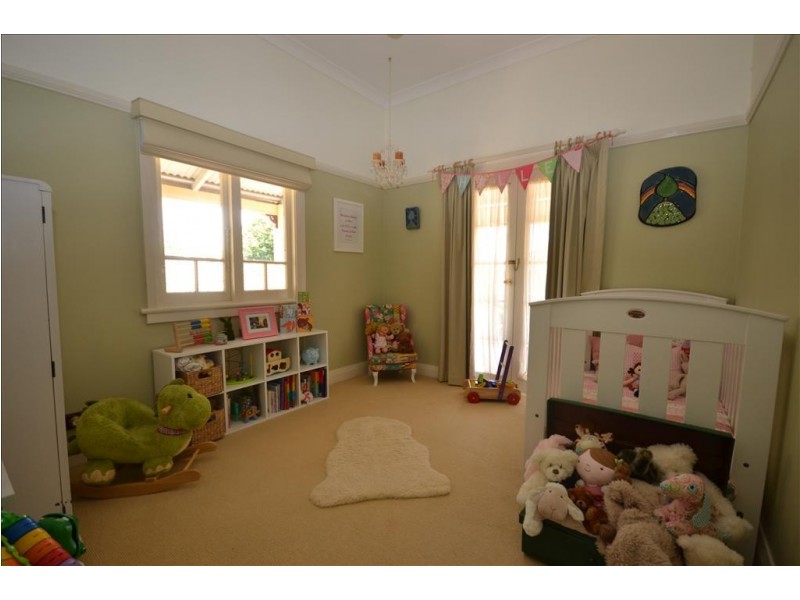 30 Douglas Street, Nowra NSW 2541