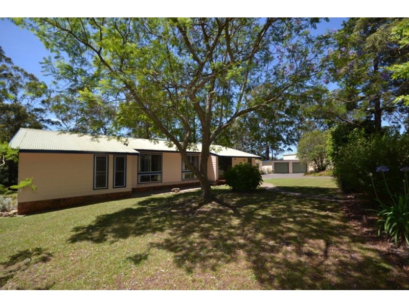 49 Woollamia Road, Falls Creek NSW 2540