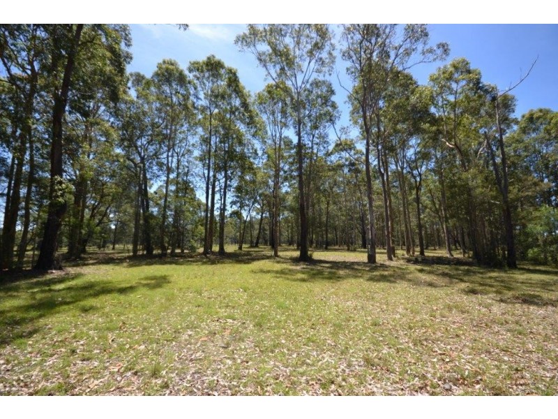49 Woollamia Road, Falls Creek NSW 2540