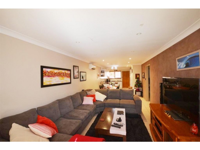 4/11 Purdie Crescent, Nowra NSW 2541