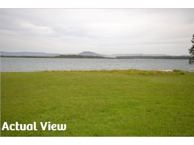33 Orama Crescent, Orient Point NSW 2540