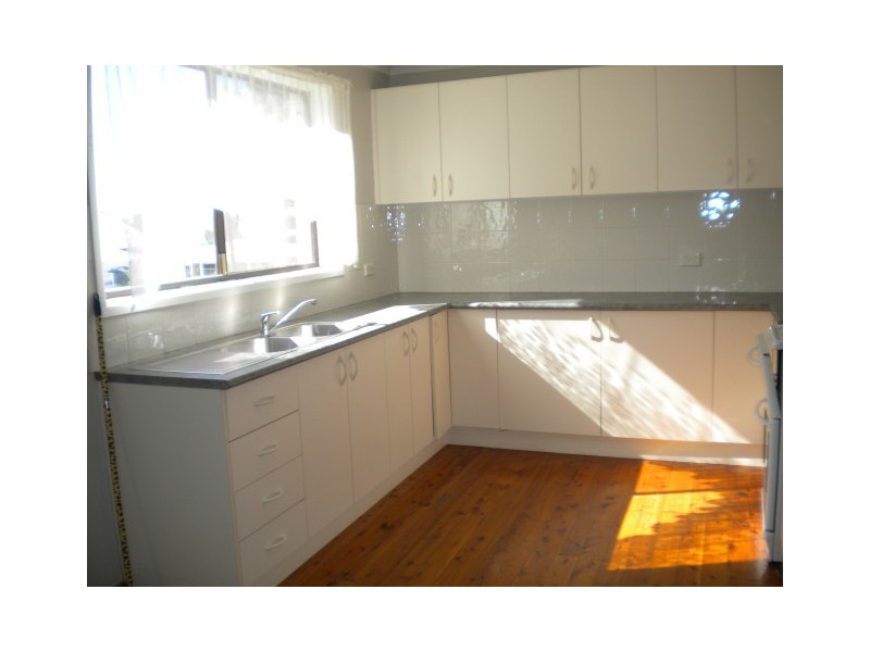 1/16 COOMEA ST, Bomaderry NSW 2541