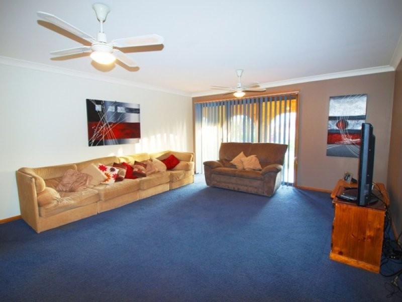 4 Bass Road, Shoalhaven Heads NSW 2535