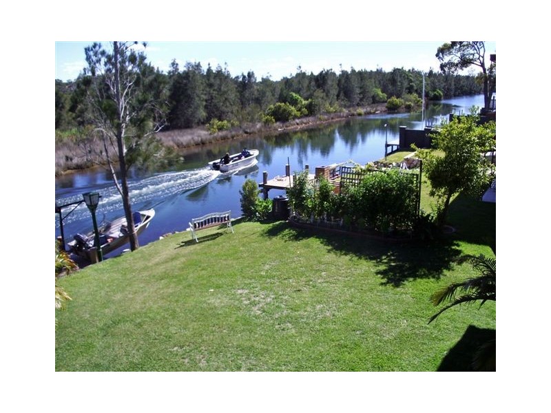 41 Jacobs Drive, Sussex Inlet NSW 2540