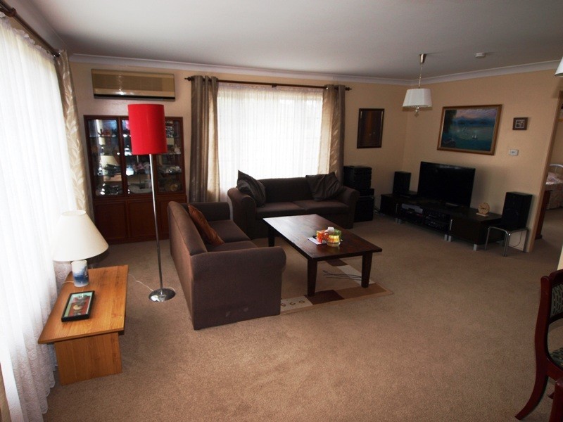 9 Gray Close, Shoalhaven Heads NSW 2535