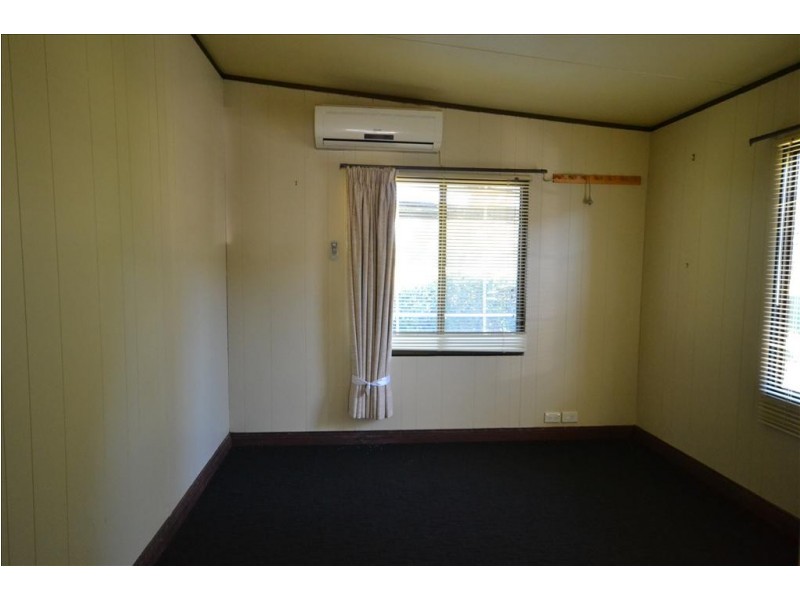 15 Shoalhaven Caravan Park Village, Terara NSW 2540