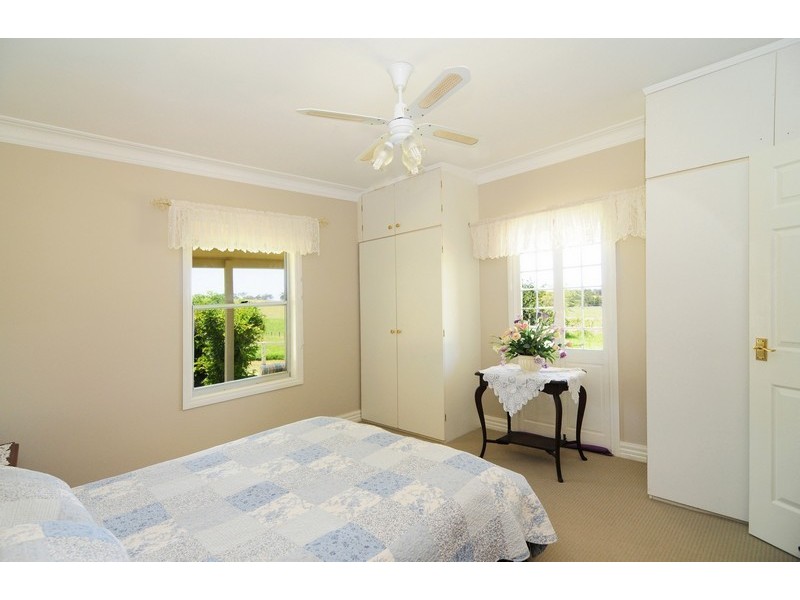C441B Princes Highway, Meroo Meadow NSW 2540