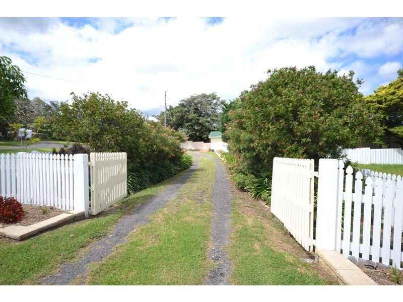 C441B Princes Highway, Meroo Meadow NSW 2540