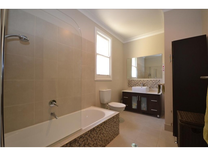 2 Grant Street, Nowra NSW 2541