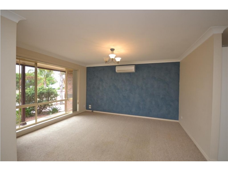 3 Royal Street, Worrigee NSW 2540