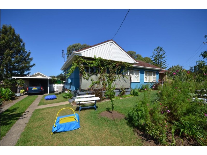 8 McDonald Avenue, Nowra NSW 2541