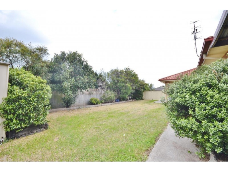 17 Guinea Flower Crescent, Worrigee NSW 2540