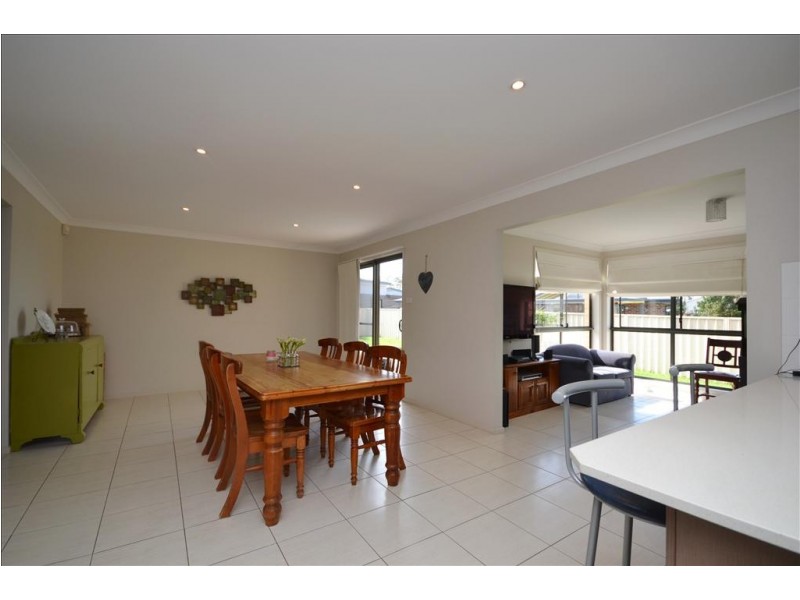 3 Mintbush Crescent, Worrigee NSW 2540