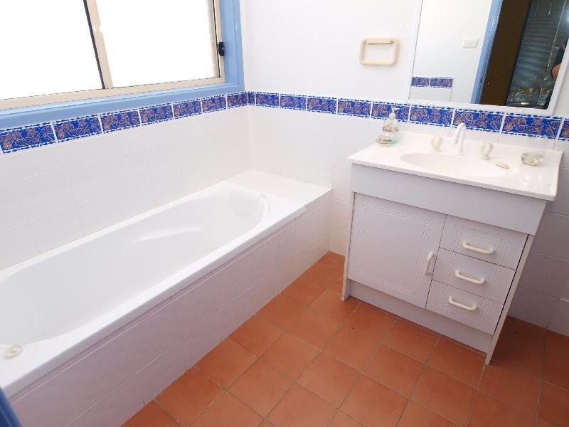 5 Ingestre Avenue, Shoalhaven Heads NSW 2535