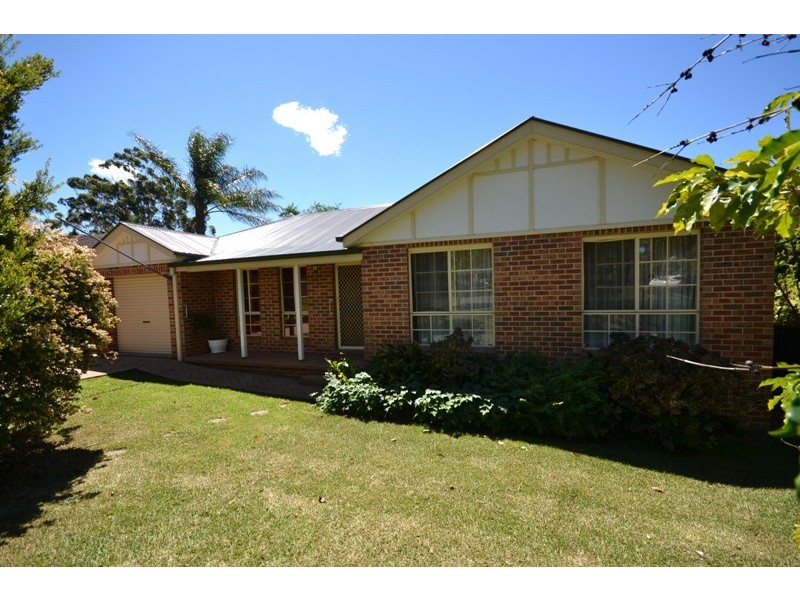 35 Windsor Drive, Berry NSW 2535