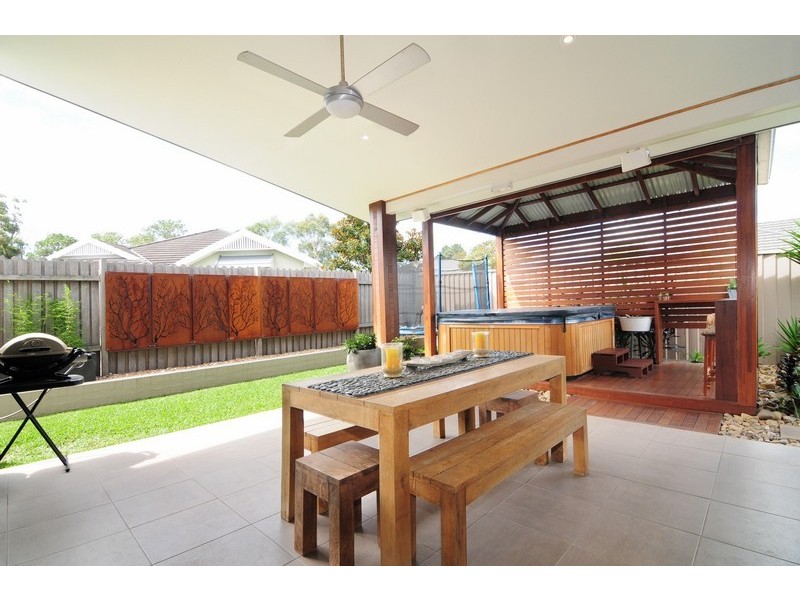 54 Emerald Drive, Meroo Meadow NSW 2540