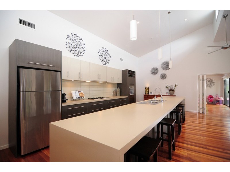 54 Emerald Drive, Meroo Meadow NSW 2540