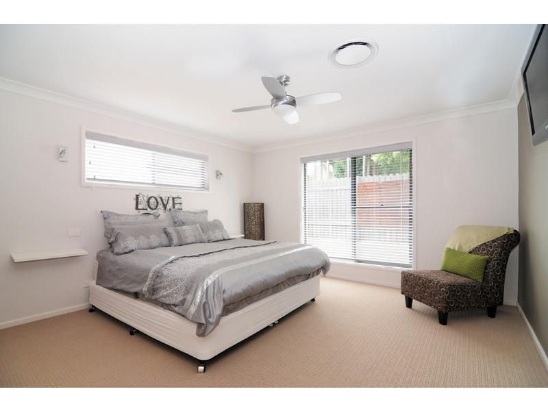 54 Emerald Drive, Meroo Meadow NSW 2540