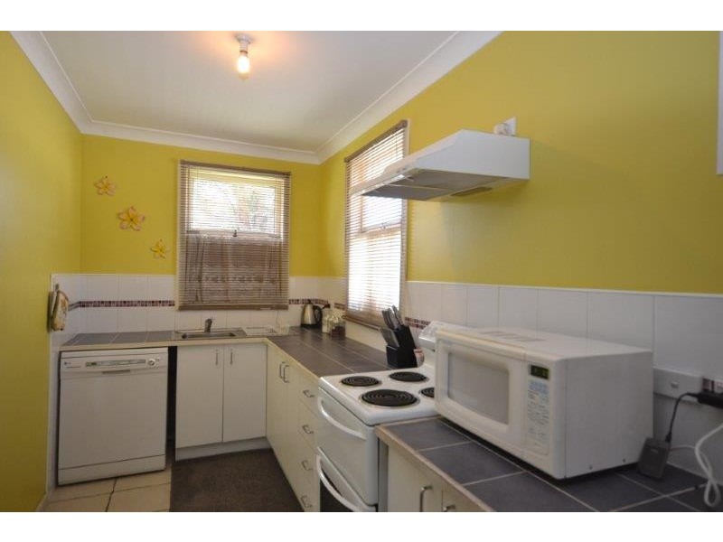 32 McKay Street, Nowra NSW 2541