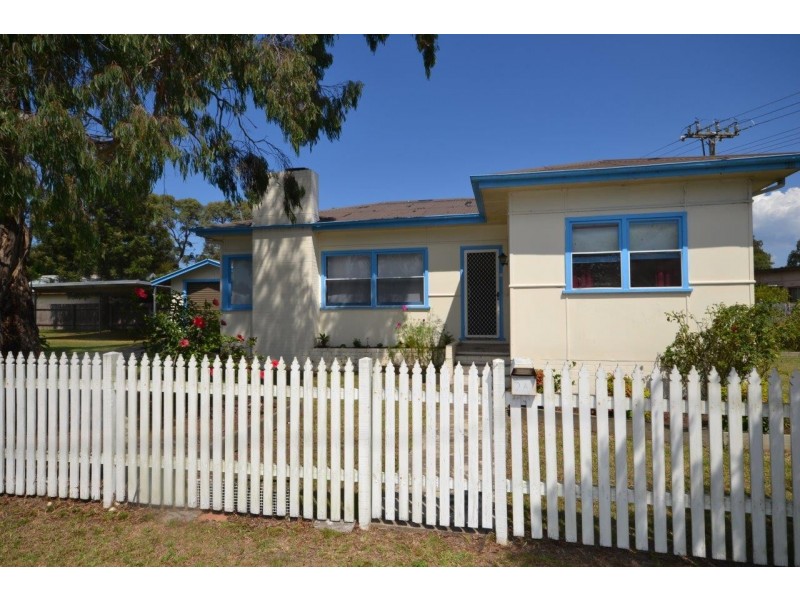 2a Ernest Street, Nowra NSW 2541