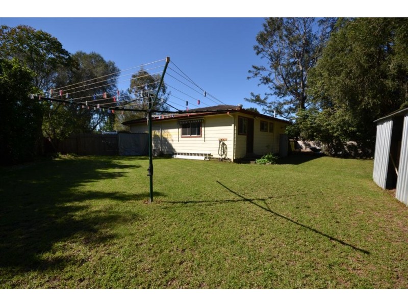 7 Camellia Grove, Bomaderry NSW 2541