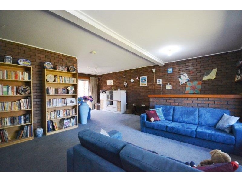 137 Plunkett Street, Nowra NSW 2541