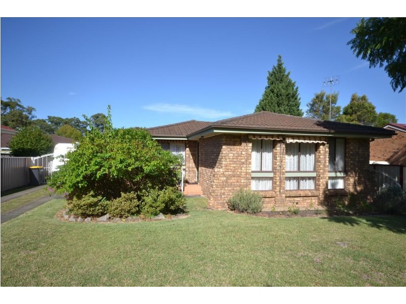 64 Lyndhurst Drive, Bomaderry NSW 2541