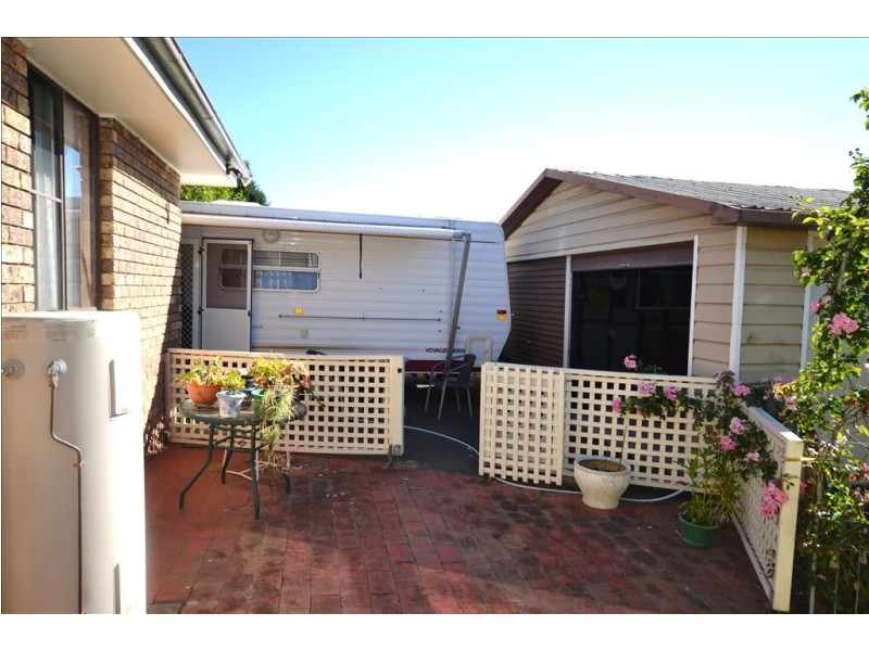 64 Lyndhurst Drive, Bomaderry NSW 2541