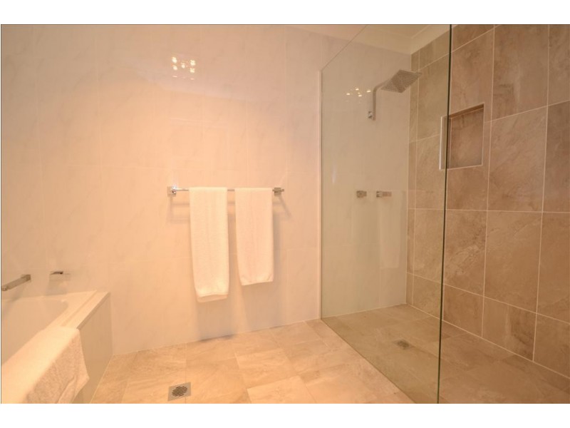 380 Greenwell Point Road, Worrigee NSW 2540