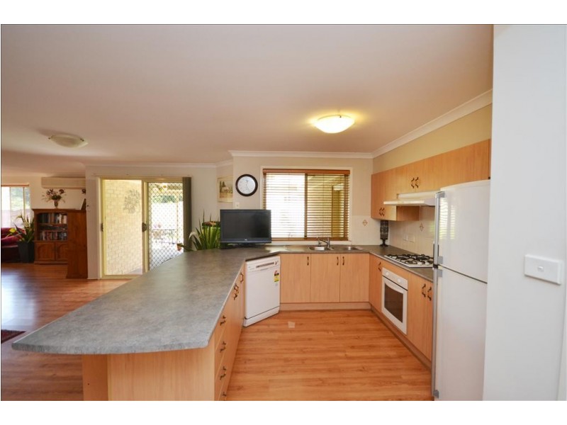 49 Burradoo Crescent, Nowra NSW 2541