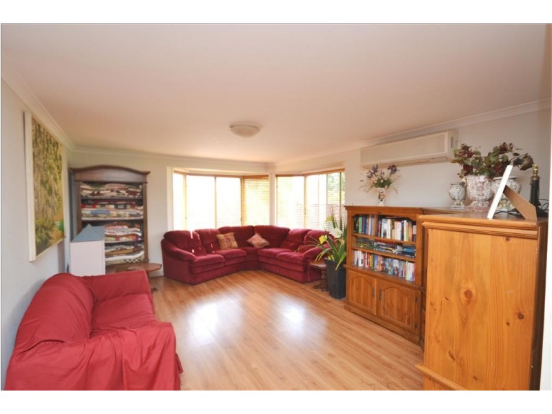 49 Burradoo Crescent, Nowra NSW 2541