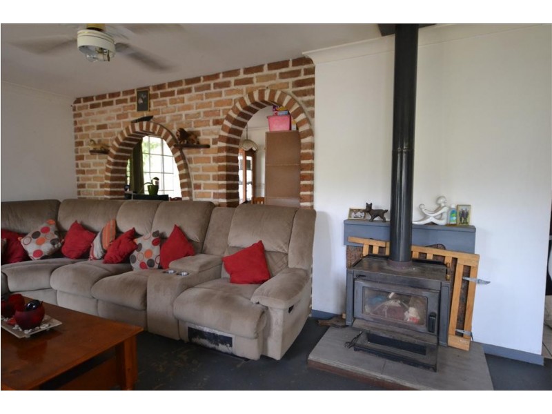 32 Moresby Street, Nowra NSW 2541