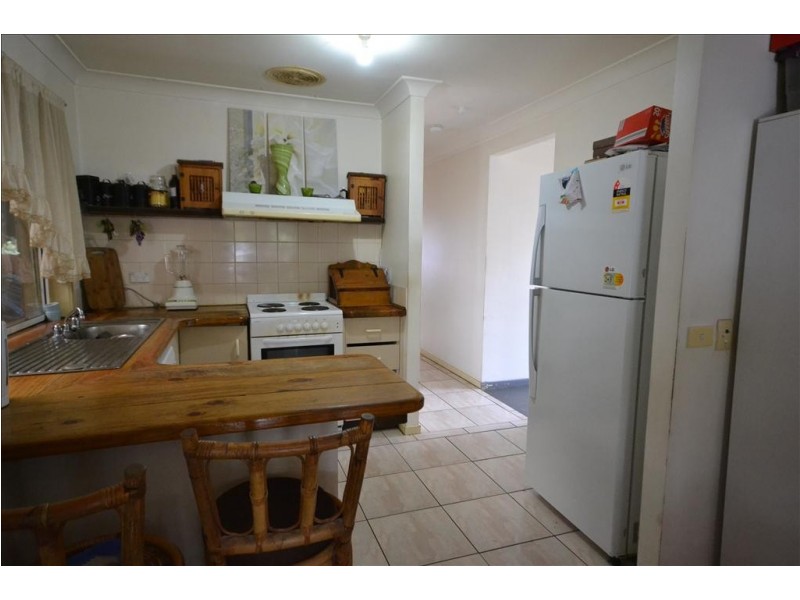 32 Moresby Street, Nowra NSW 2541