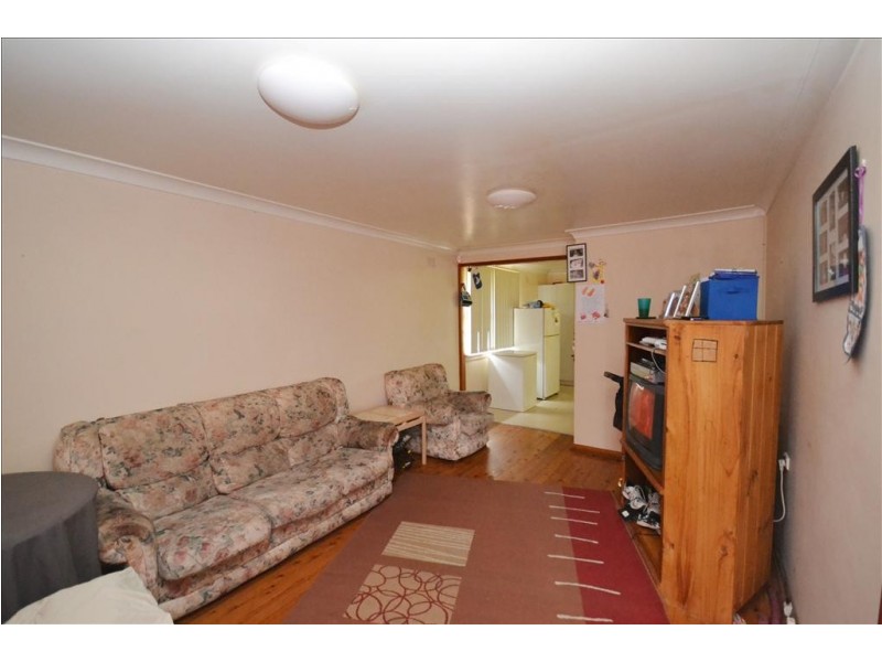 35 McKay Street, Nowra NSW 2541