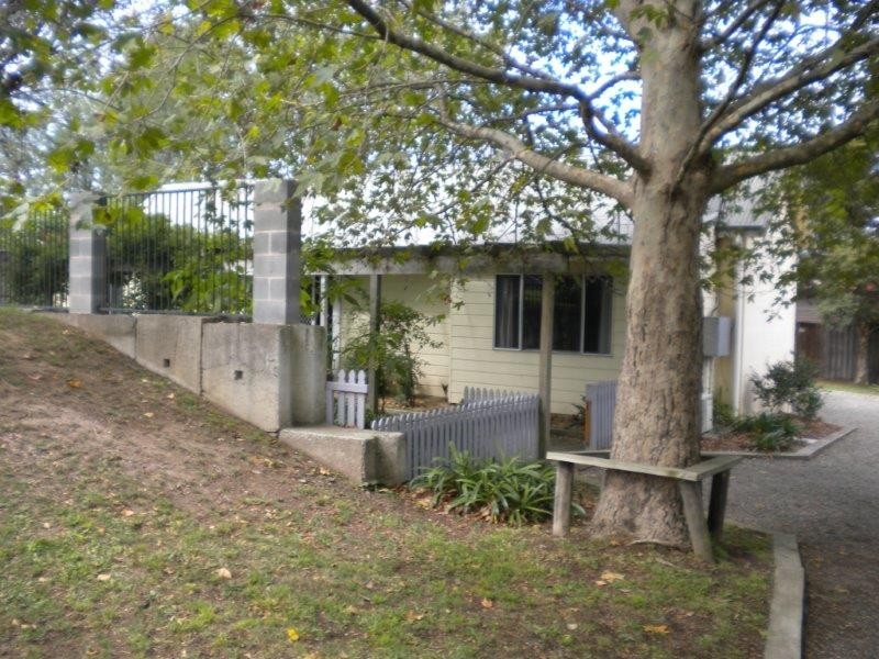 12 Meroo street, Bomaderry NSW 2541