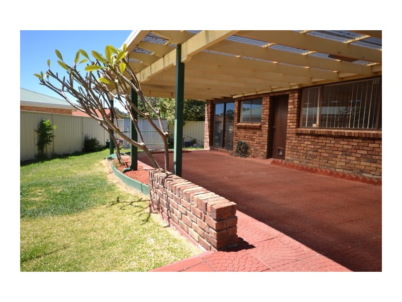 3 Melaleuca Place, Bomaderry NSW 2541