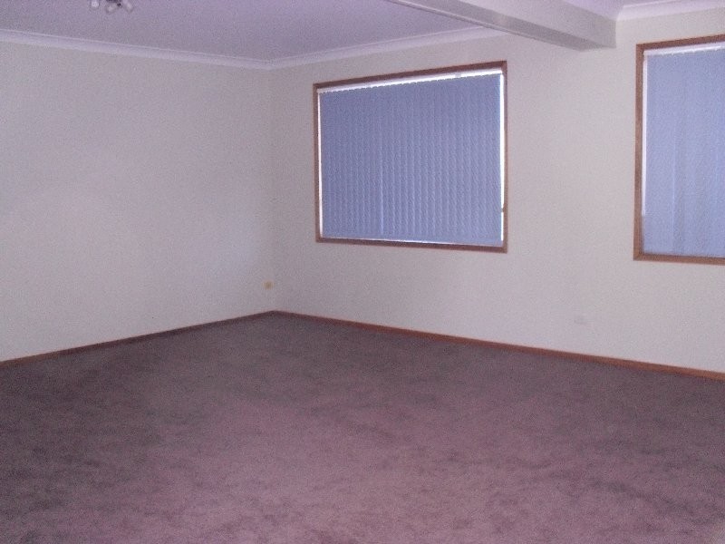 10 McIntosh Street, Shoalhaven Heads NSW 2535