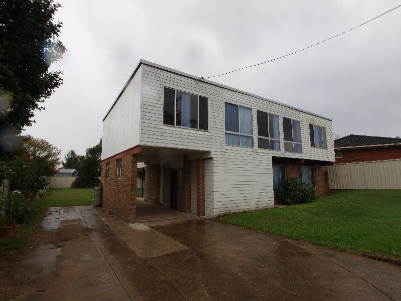 10 McIntosh Street, Shoalhaven Heads NSW 2535