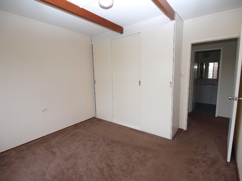 10 McIntosh Street, Shoalhaven Heads NSW 2535