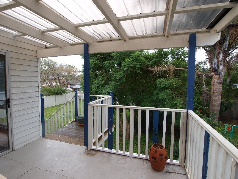 10 McIntosh Street, Shoalhaven Heads NSW 2535
