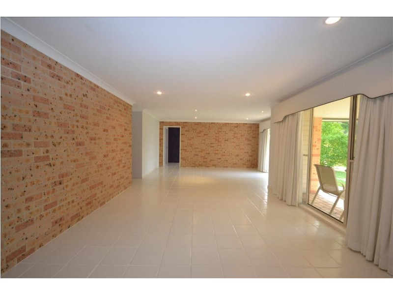 9 Cavanagh Lane, West Nowra NSW 2541